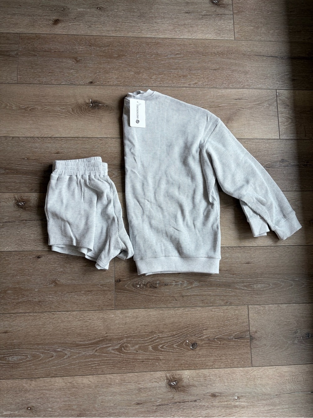 Anotherchill Cozy Cream Ribbed Women's Sweater with Shorts sz. S
